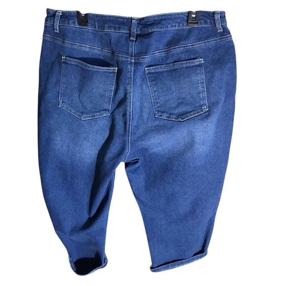 Cato women’s plus Size 20W blue jeans Capris embellished cuff hem denim crop - Picture 3 of 5